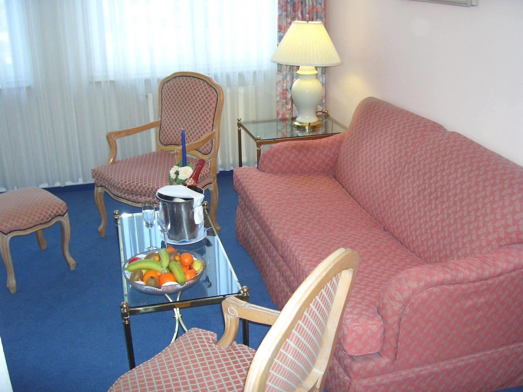 Hotel Belvedere Rostock Exterior photo